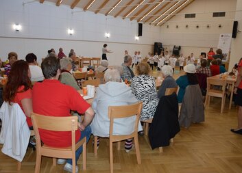 Setkání seniorů a přátel Charity Neratovice