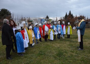 TRADIČNÍ Tříkrálová sbírka pokračovala i dnes.